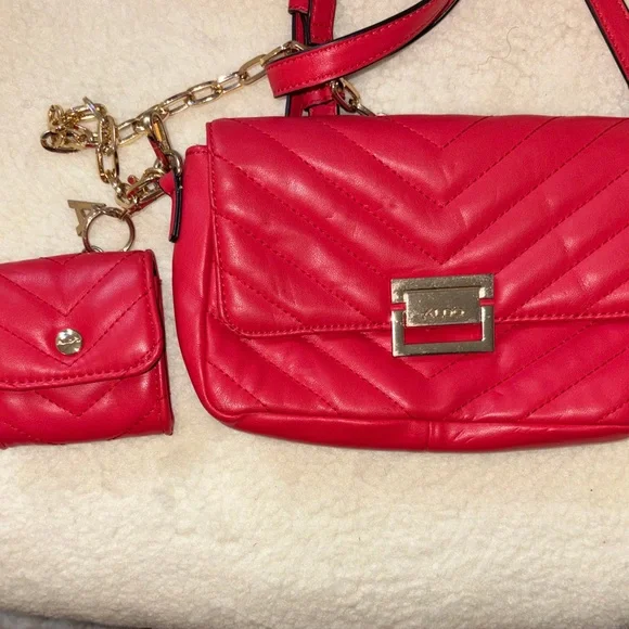 Aldo Vibrant Red Quilted Shoulder Bag with Gold Accents - Picture 3 of 6